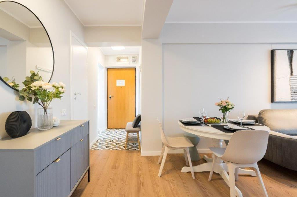 Downtown Modern - 2Br Apartment Bukarest Eksteriør billede