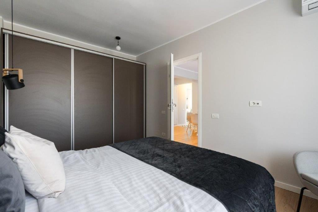 Downtown Modern - 2Br Apartment Bukarest Eksteriør billede
